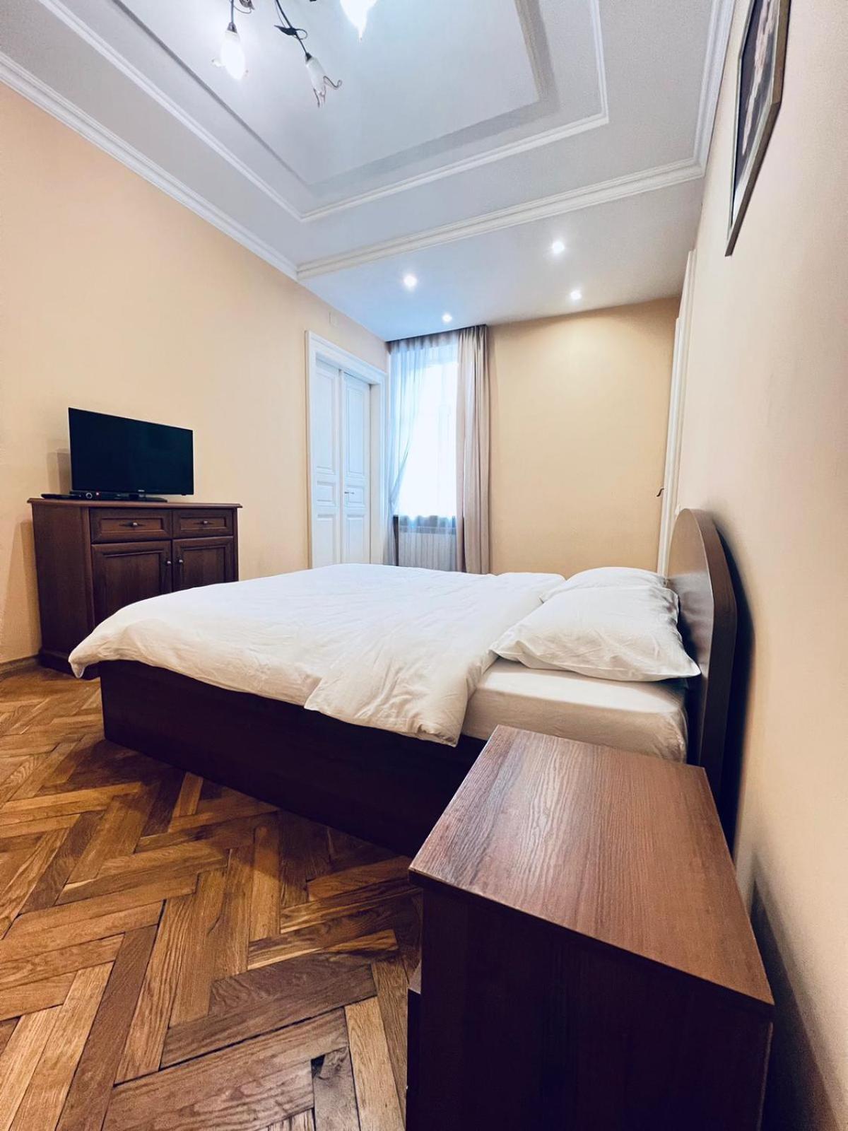 Petra Doroshenka19 Street Apartment Lviv Ngoại thất bức ảnh