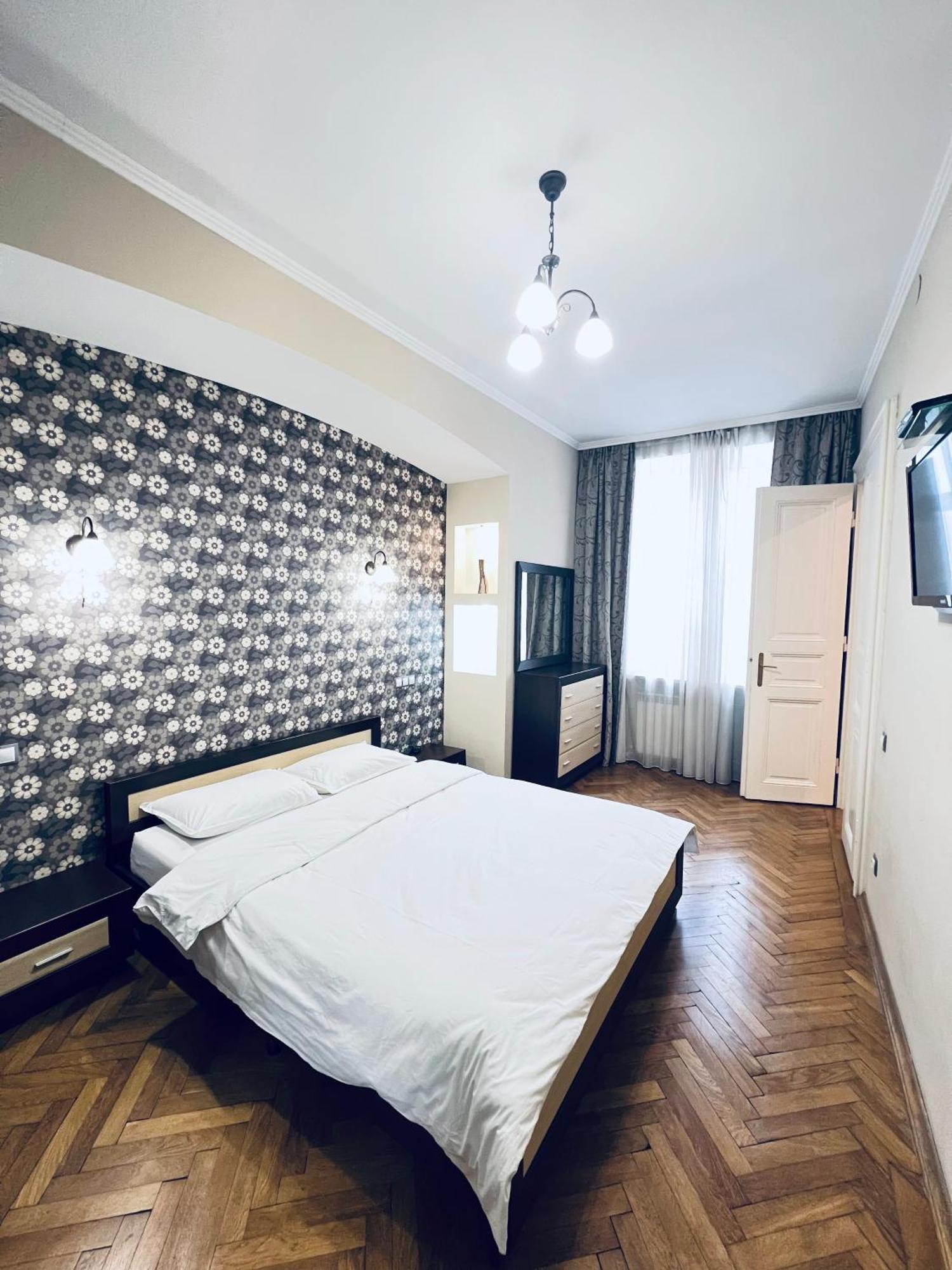 Petra Doroshenka19 Street Apartment Lviv Ngoại thất bức ảnh